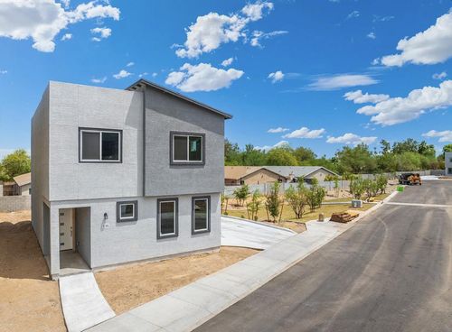 136 W Latona Road, Phoenix, AZ, 85041 | Card Image
