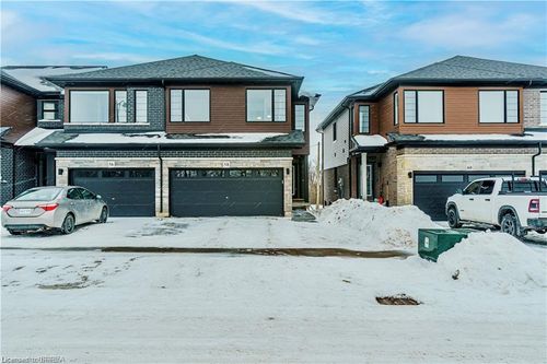 58 Gort Ave, Paris, ON, N3L0N9 | Card Image