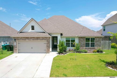 39352 Park Oak Ave, Prairieville, LA, 70769-5067 | Card Image