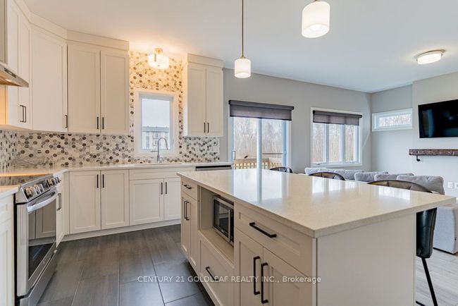 13 Livya St, House attached with 3 bedrooms, 3 bathrooms and 2 parking in Limoges ON | Image 13