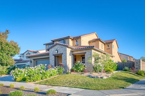 912 Vineyard Ct, Madera, CA, 93636-8051 | Card Image