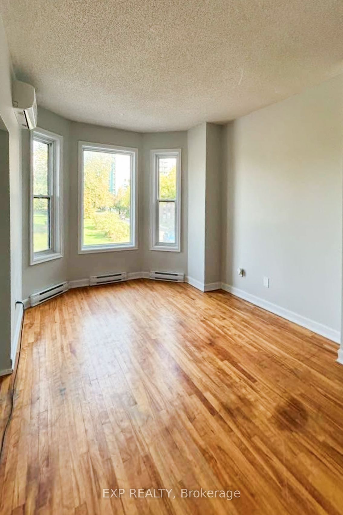 Commercial Sale in Lower Town - Sandy Hill 4