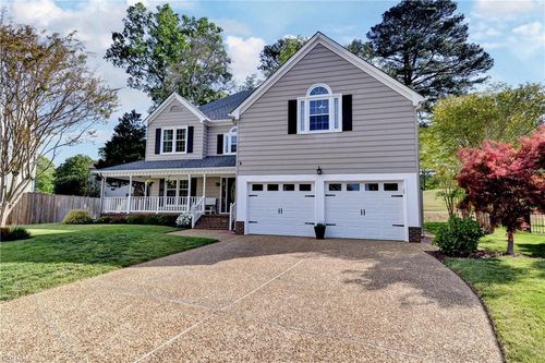 103 Bennington Ct, Yorktown, VA, 23693-5575 | Card Image