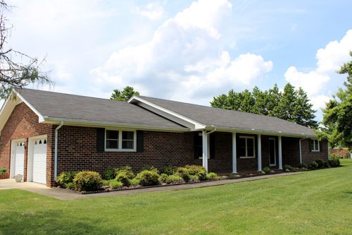 101 Iris St, Decherd, TN, 37324-3743 | Card Image