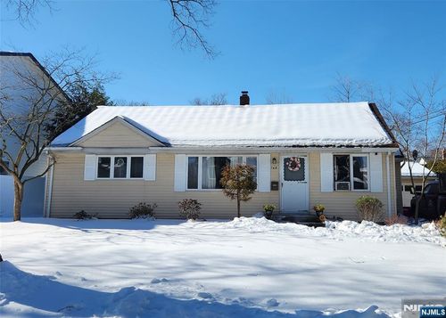 743 Boyd Rd, Paramus, NJ, 07652-4009 | Card Image