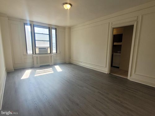 apt-604-2031 Locust St, PHILADELPHIA, PA, 19103-5693 | Card Image