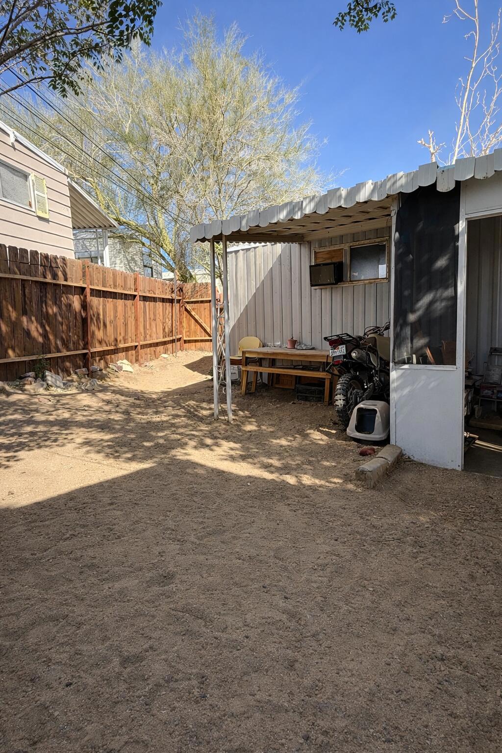 Manufactured In Park in Joshua Tree 2