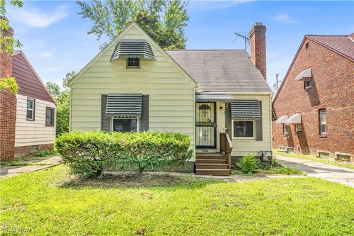 15904 Invermere Ave, Cleveland, OH, 44128-1211 | Card Image