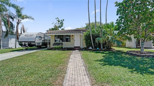 1007 N 31st Rd, Hollywood, FL, 33021-5516 | Card Image