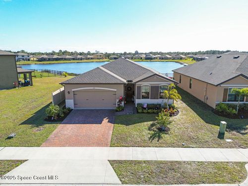 830 Remington Green Dr Se, Palm Bay, FL, 32909-6907 | Card Image