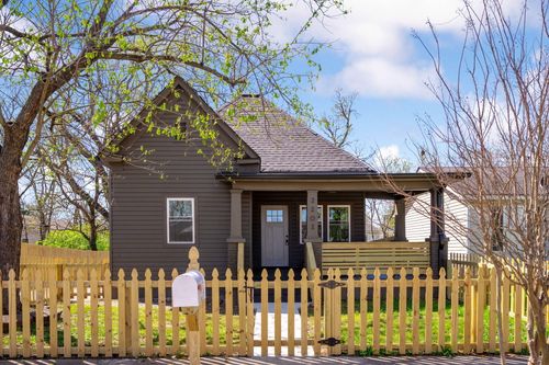 2202 Duncan Ave, Chattanooga, TN, 37404-3225 | Card Image