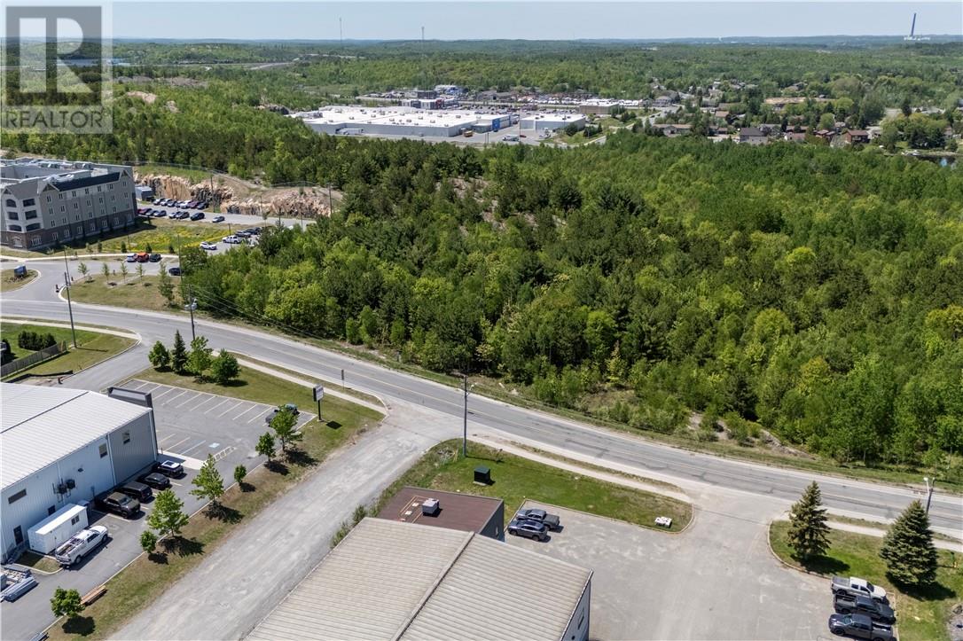 Land in Greater Sudbury 4