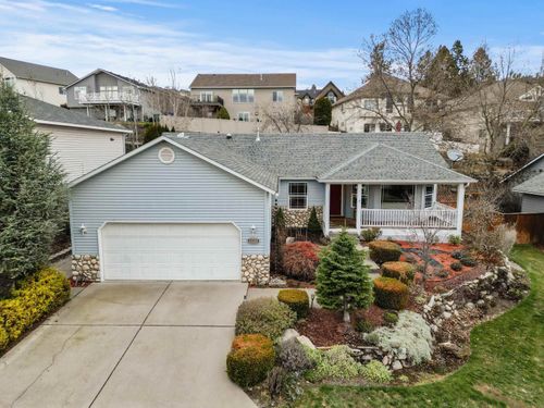 8915 E Parkside Ln, Spokane, WA, 99217-9450 | Card Image