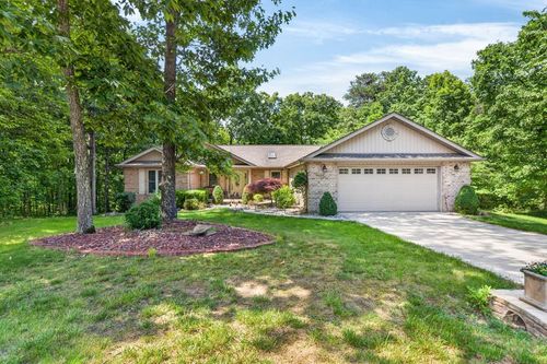 657 Lakeview Dr, Crossville, TN, 38558-8333 | Card Image