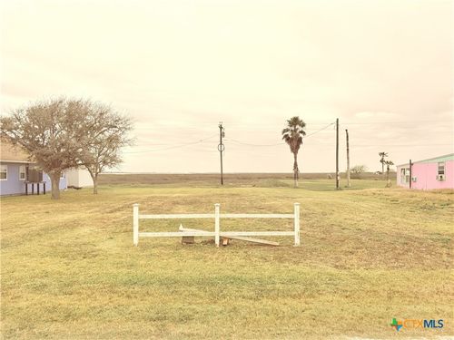 1116 S Ocean Dr, Port Lavaca, TX, 77979-6215 | Card Image