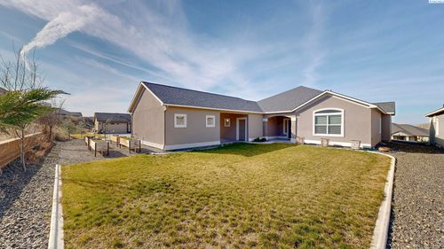 6733 Caspian Pl, West Richland, WA, 99353-8012 | Card Image