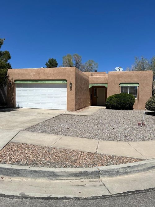 3905 Sundrop Pl Nw, Albuquerque, NM, 87114-3892 | Card Image