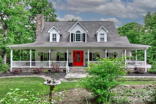 9470 Hutchinson Ln, Charlotte, NC, 28216-1389 | Card Image