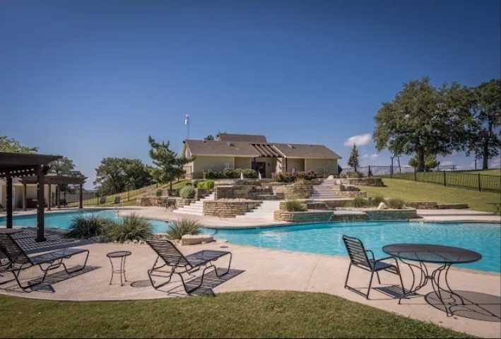 Land in Whitney 5