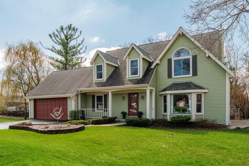 10033 W Ruby Avenue, Wauwatosa, WI, 53225 | Card Image