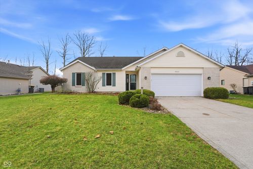 9223 Whispering Woods Dr, Fort Wayne, IN, 46804-6716 | Card Image