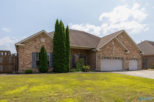 2213 Naples Dr Sw, Decatur, AL, 35603-2947 | Card Image