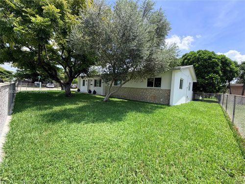 5101 Sw 127th Pl, Miami, FL, 33175-5427 | Card Image