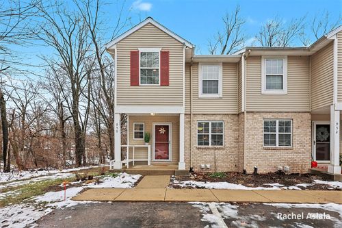 950 Ada Place Dr, Grand Rapids, MI, 49546-8400 | Card Image