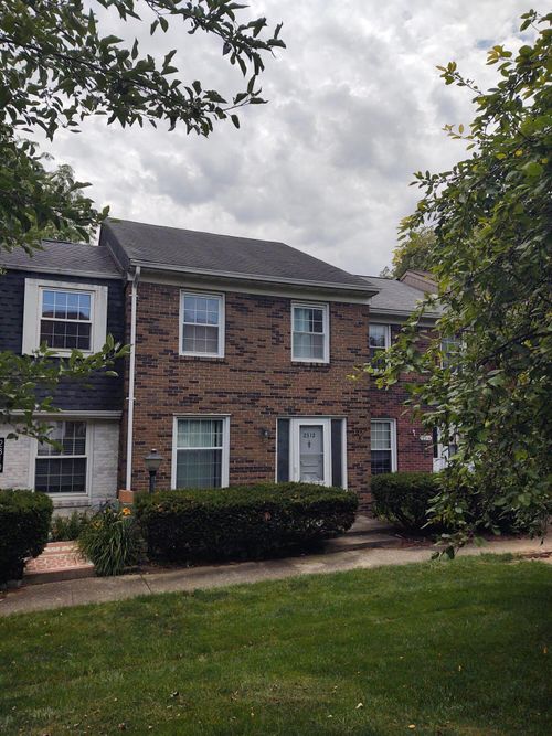 h2-2312 Hardesty Ct, Columbus, OH, 43204-5805 | Card Image