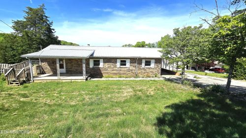 2150 Pinecrest Cir, Lenoir City, TN, 37772-5332 | Card Image