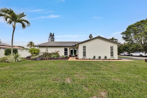 8519 Ramblewood Dr, Coral Springs, FL, 33071-7109 | Card Image