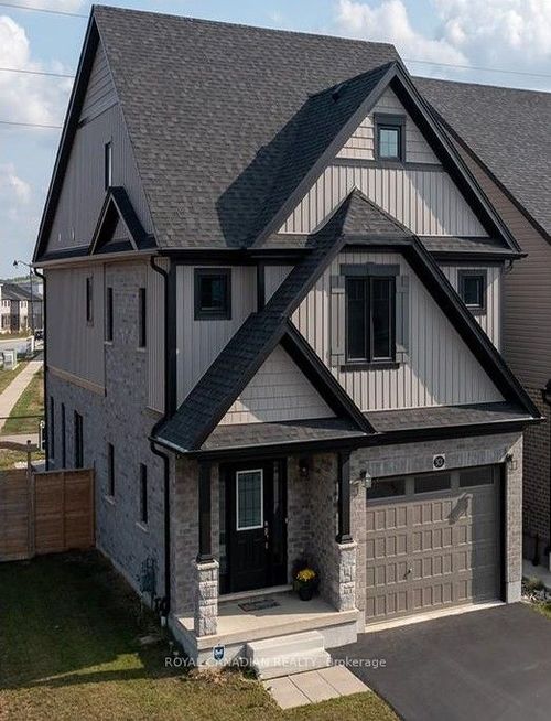 upper-301 Buttonbush St, Waterloo, ON, N2V0B2 | Card Image