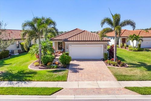 6918 Hanover Ct, LAKEWOOD RANCH, FL, 34202-2711 | Card Image
