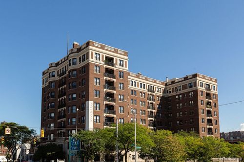 apt-a2-2900 E Jefferson Ave, Detroit, MI, 48207-4245 | Card Image