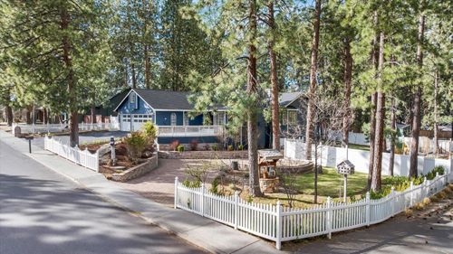 19628 Poplar St, Bend, OR, 97702-9711 | Card Image