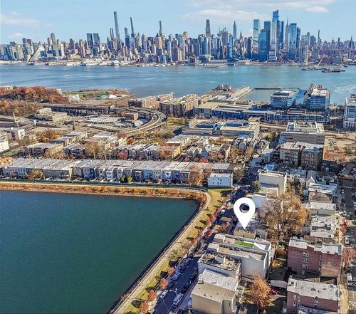 c-137 20th St, Union City, NJ, 07087-5426 | Card Image