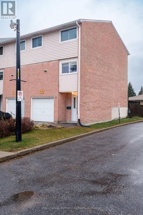 32-644 Lakeshore Dr, North Bay, ON, P1A3N6 | Card Image