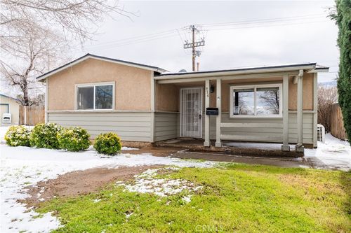 914 Acacia Ct, Tehachapi, CA, 93561-2231 | Card Image