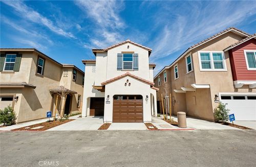 16554 Stone Pine Ln, Fontana, CA, 92336-6909 | Card Image