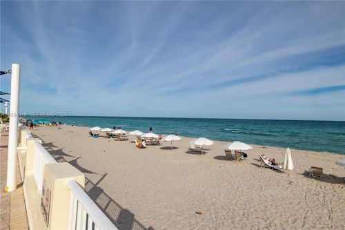 718-3180 S Ocean Dr, Hallandale Beach, FL, 33009-7255 | Card Image