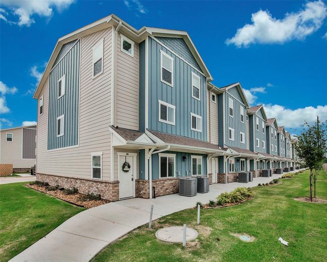 B - 21155 Gosling Rd, Townhouse with 3 bedrooms, 3 bathrooms and null parking in Spring TX | Image 28