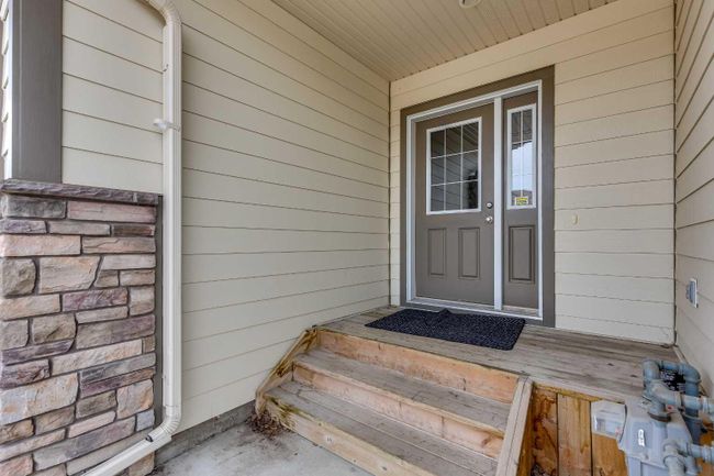 155 Larsen Crescent, Home with 3 bedrooms, 3 bathrooms and 1 parking in Red Deer AB | Image 3