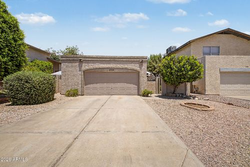 4054 E Contessa St, Mesa, AZ, 85205-9330 | Card Image