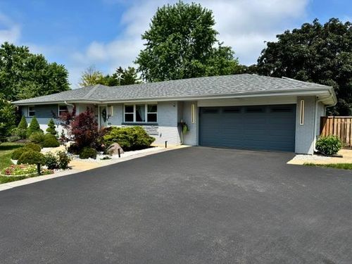 1211 Highland Dr, Prospect Heights, IL, 60070-1017 | Card Image