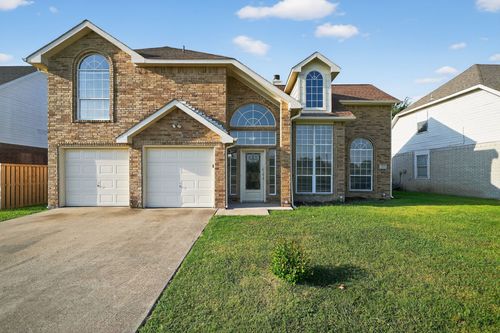 312 Stone Creek Blvd, Glenn Heights, TX, 75154-1875 | Card Image