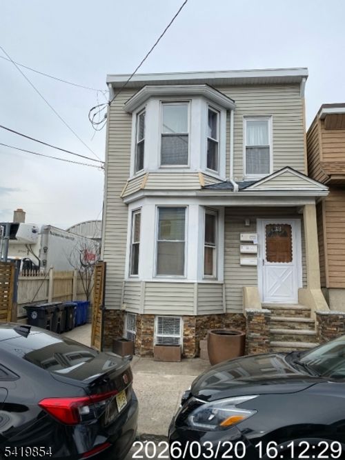 38 Delancy St, Newark, NJ, 07105-1509 | Card Image
