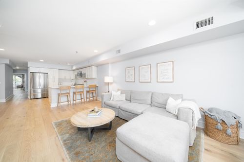 apt-2-833 Willow Ave, Hoboken, NJ, 07030-2996 | Card Image