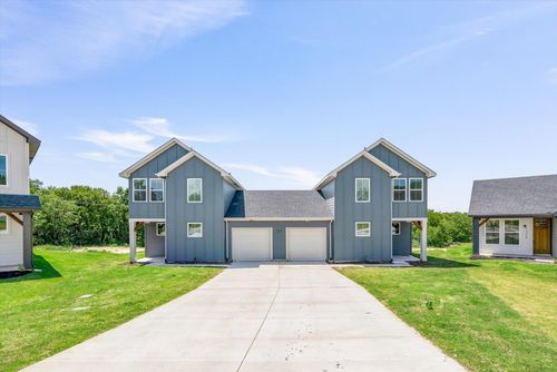 apt-2-1210 Chestnut Ct, Runaway Bay, TX, 76426-2196 | Card Image