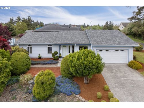 695 Peacock St, Hammond, OR, 97121 | Card Image