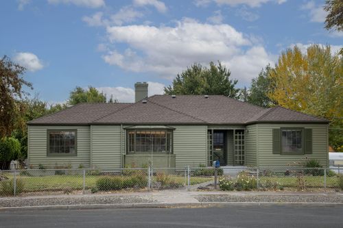 496 Se 2nd St, Prineville, OR, 97754-2204 | Card Image